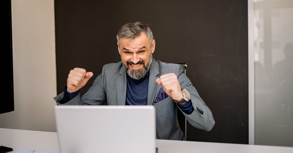 découvrez des stratégies de vente efficaces pour booster vos performances commerciales, attirer de nouveaux clients et fidéliser votre clientèle. apprenez des techniques éprouvées et des conseils pratiques pour optimiser votre approche de vente.