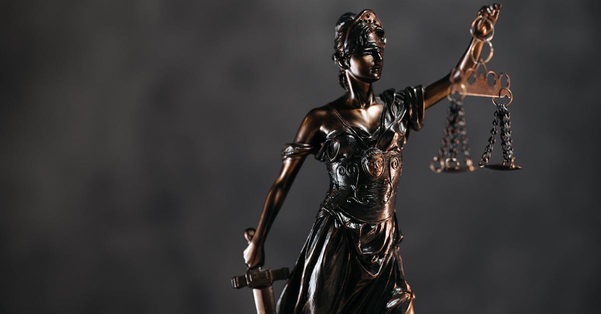 découvrez les principes de l'éthique, explorez les dilemmes moraux et apprenez comment guider vos actions et décisions pour un comportement responsable et respectueux dans la société.