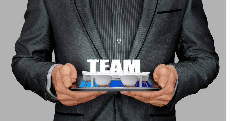 Comment développer un portefeuille clients B2B durablement : le guide