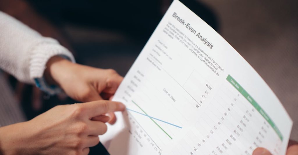 découvrez l'économie collaborative, un modèle innovant qui favorise le partage de biens et de services. explorez comment cette approche durable transforme notre façon de consommer et de collaborer au quotidien.