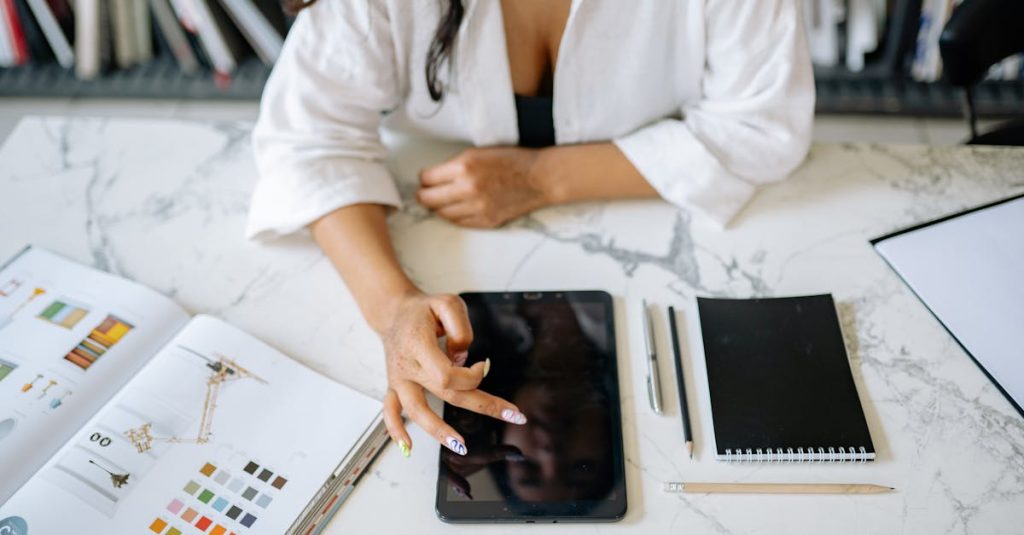 découvrez notre brochure qui présente nos services et produits de manière claire et concise. plongez dans notre univers et laissez-vous séduire par nos offres exceptionnelles. informez-vous dès maintenant !
