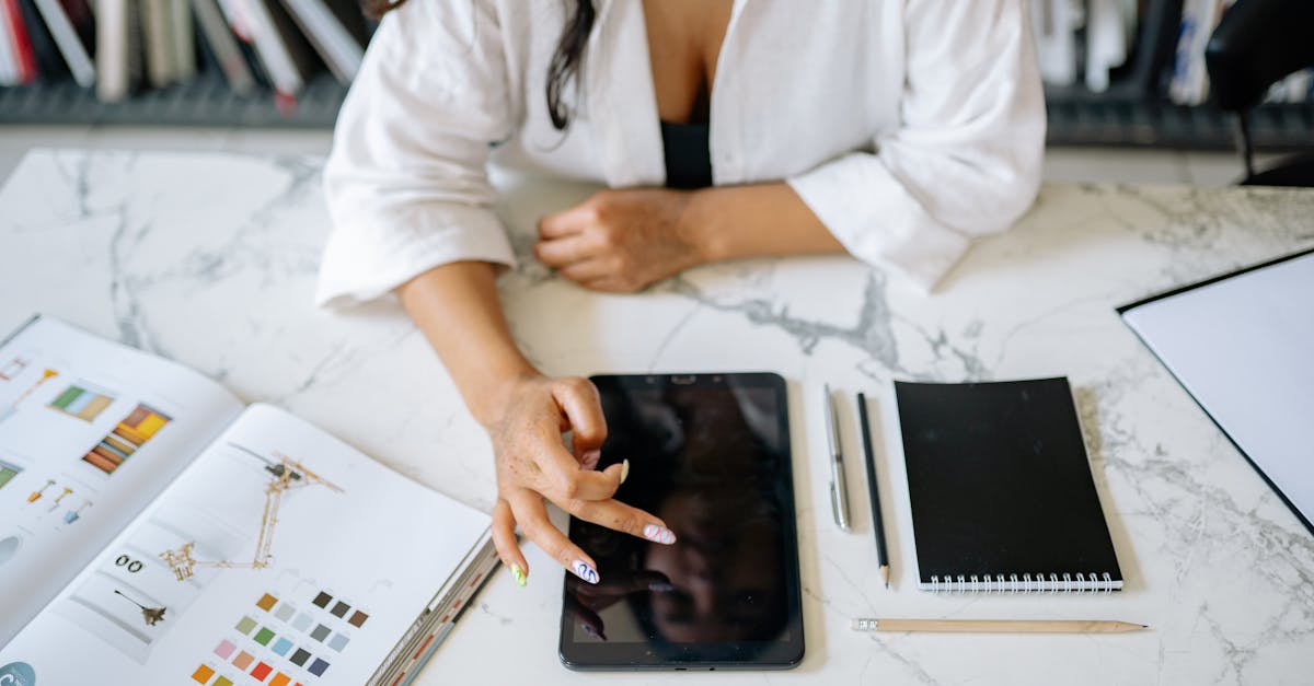 découvrez notre brochure qui présente nos services et produits de manière claire et concise. plongez dans notre univers et laissez-vous séduire par nos offres exceptionnelles. informez-vous dès maintenant !