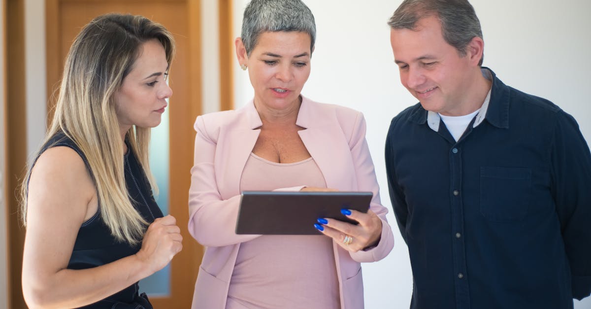 découvrez les clés de la négociation commerciale efficace. apprenez à maîtriser les techniques de persuasion, à élaborer des stratégies gagnant-gagnant et à optimiser vos discussions pour conclure des accords profitables.
