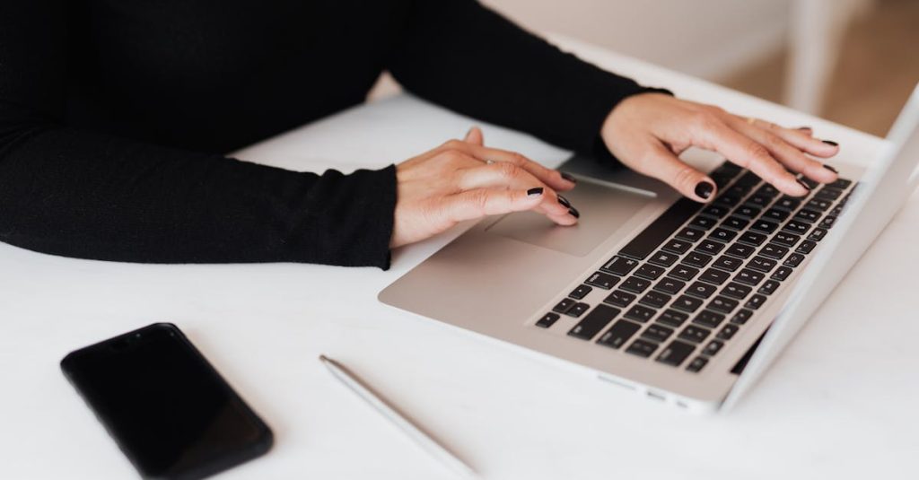découvrez comment gérer et améliorer votre réputation en ligne grâce à des stratégies efficaces. protégez votre image et boostez votre visibilité sur les réseaux sociaux et les moteurs de recherche.