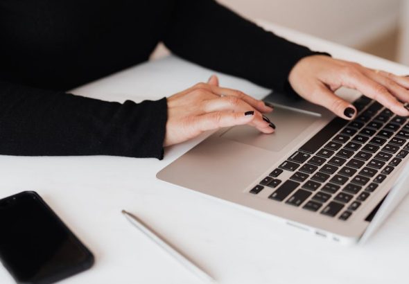 découvrez comment gérer et améliorer votre réputation en ligne grâce à des stratégies efficaces. protégez votre image et boostez votre visibilité sur les réseaux sociaux et les moteurs de recherche.