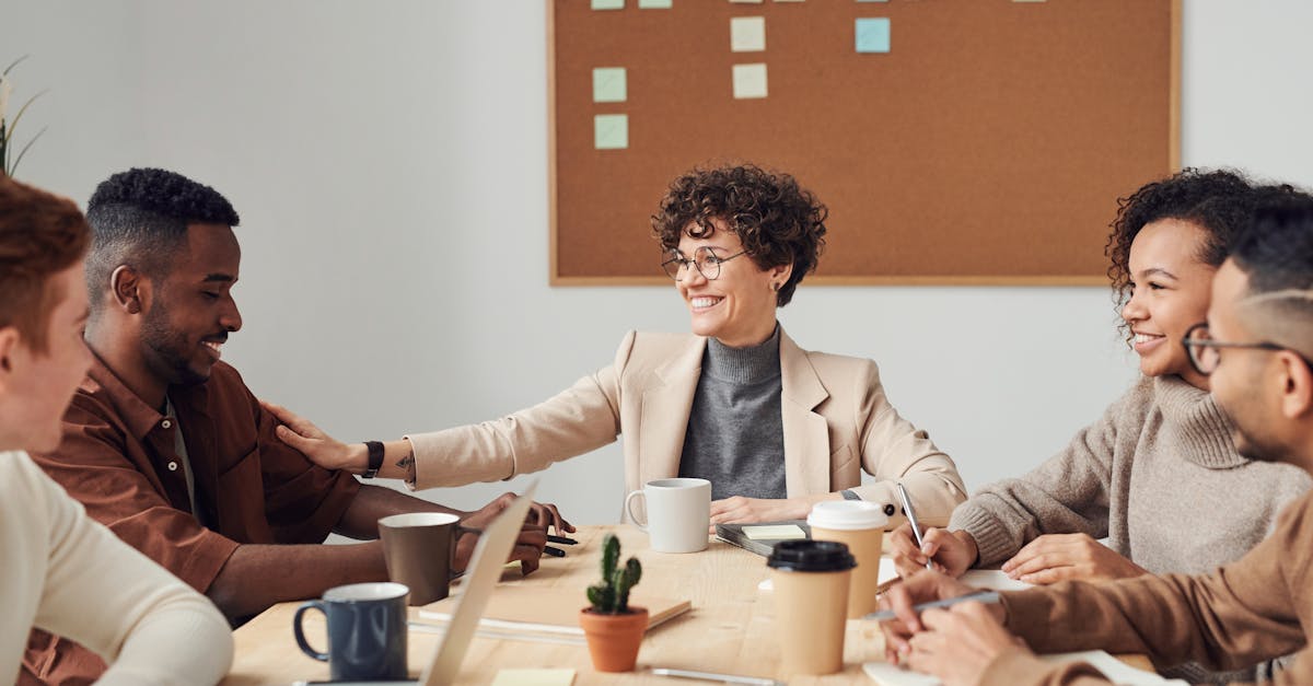 découvrez les clés d'une communication efficace : techniques, conseils et stratégies pour améliorer vos échanges, renforcer vos relations et promouvoir une compréhension mutuelle dans tous les aspects de votre vie.