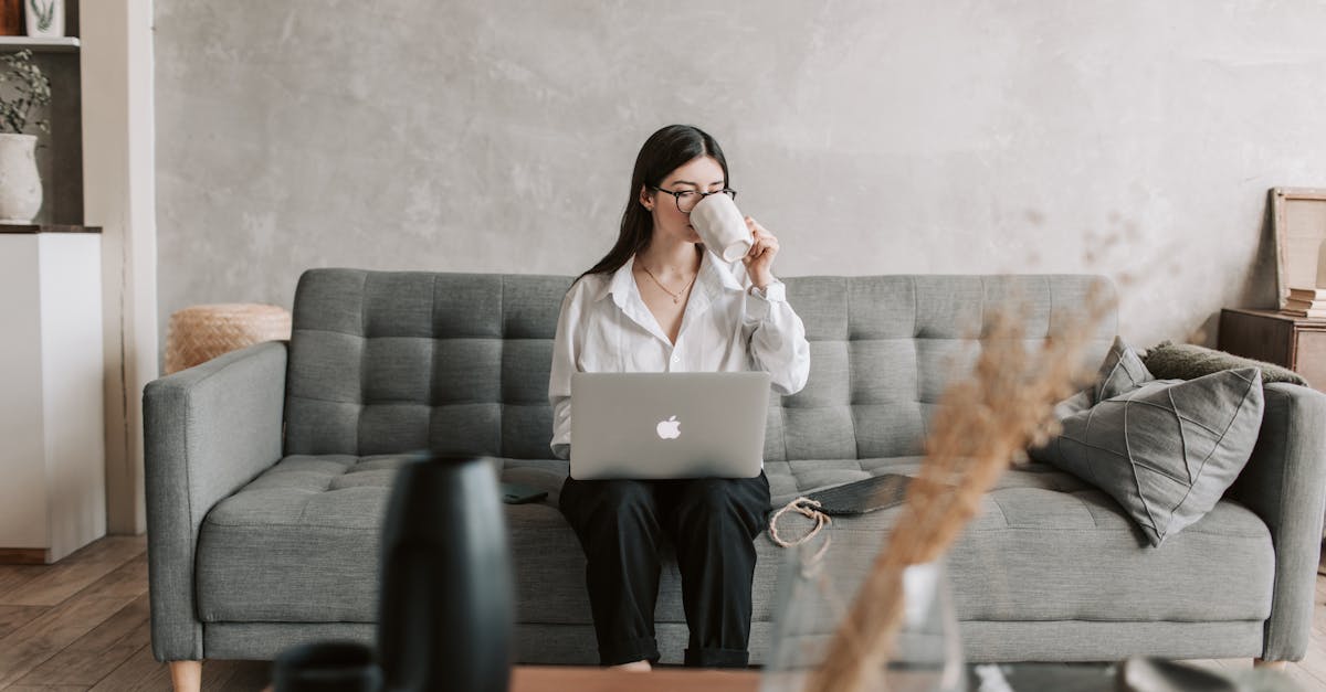 découvrez les stratégies efficaces d'email prospecting pour atteindre vos clients potentiels. apprenez à créer des messages percutants et personnalisés qui boostent votre taux de réponse et augmentent vos chances de conversion.