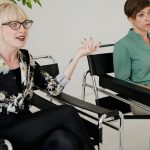 découvrez l'art de l'écoute active, une compétence essentielle pour améliorer la communication et renforcer les relations personnelles et professionnelles. apprenez des techniques pratiques pour comprendre et répondre efficacement aux autres.
