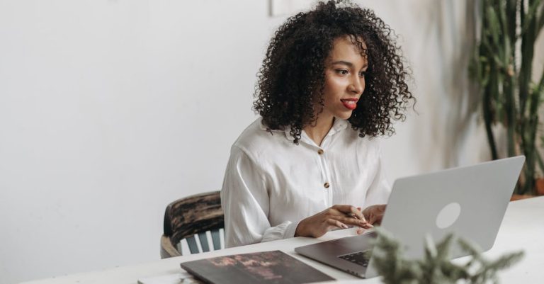 découvrez une sélection de produits innovants qui révolutionnent votre quotidien. explorez nos dernières solutions créatives, alliant fonctionnalité et design, pour répondre à tous vos besoins. innover n'a jamais été aussi accessible!