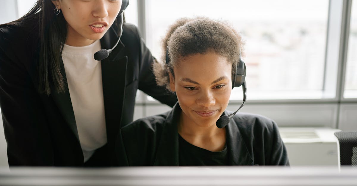 découvrez l'art de l'écoute active : une compétence essentielle pour améliorer la communication, renforcer les relations et favoriser une compréhension mutuelle. apprenez des techniques pratiques pour écouter attentivement et répondre avec empathie.
