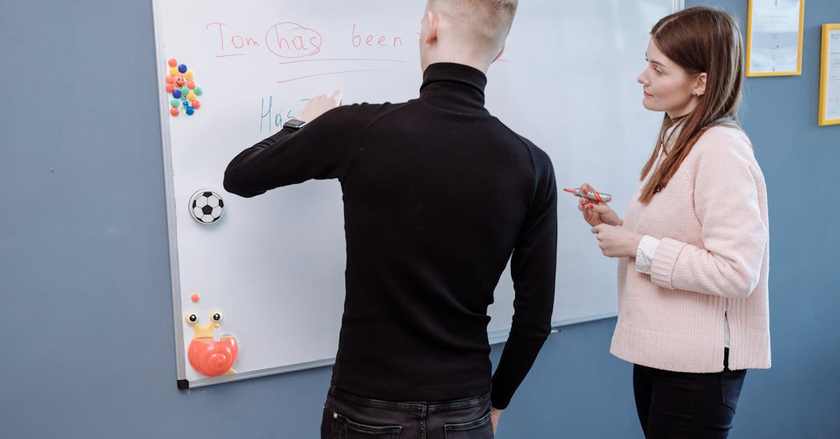 découvrez l'apprentissage collaboratif, une méthode innovante favorisant l'échange de connaissances et le travail en équipe pour renforcer l'engagement et l'efficacité des apprenants. transformez votre approche éducative grâce à des techniques qui encouragent la coopération et le partage d'idées.