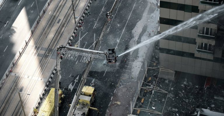 découvrez comment l'évaluation des risques permet d'identifier, d'analyser et de gérer les menaces potentielles pour garantir la sécurité et optimiser la prise de décision dans votre entreprise.