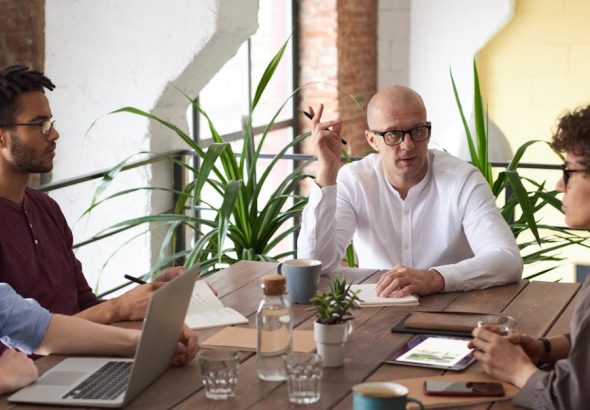 découvrez l'importance de la planification stratégique pour guider votre entreprise vers le succès. apprenez les meilleures pratiques, les outils essentiels et les étapes clés pour élaborer un plan qui optimise vos ressources et atteint vos objectifs à long terme.