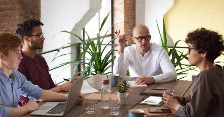 découvrez l'importance de la planification stratégique pour guider votre entreprise vers le succès. apprenez les meilleures pratiques, les outils essentiels et les étapes clés pour élaborer un plan qui optimise vos ressources et atteint vos objectifs à long terme.
