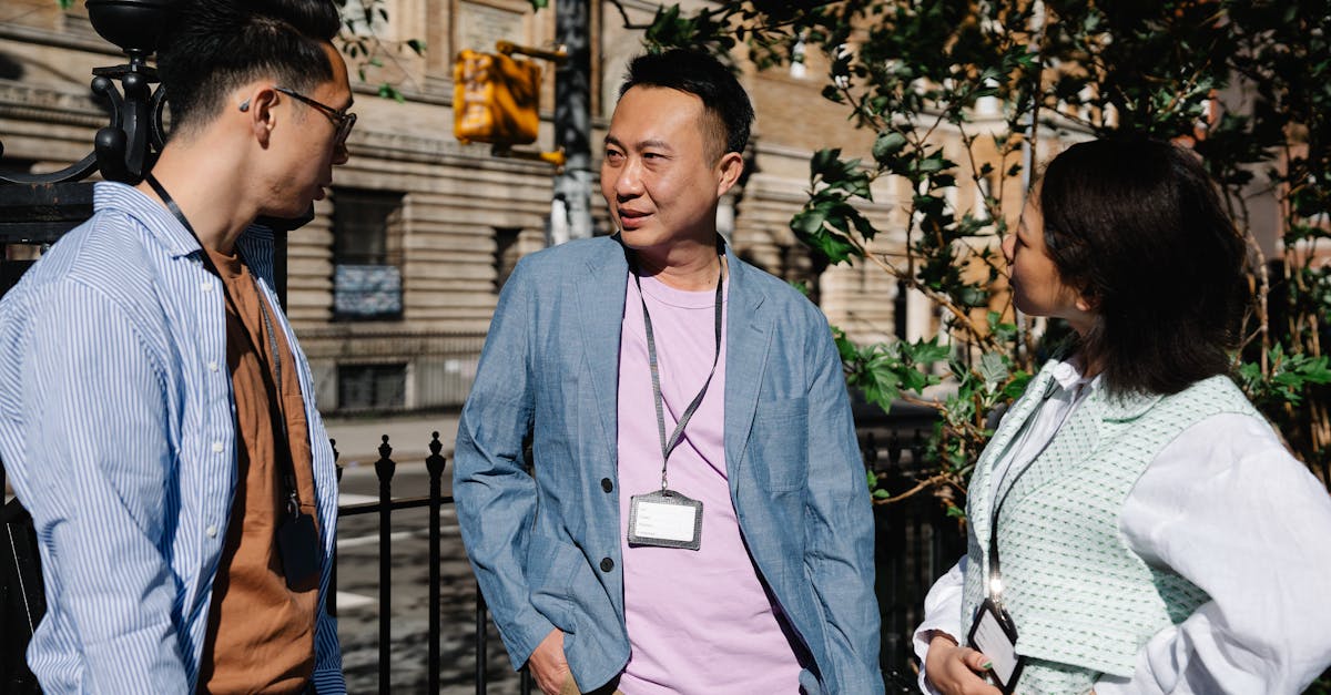 découvrez comment l'approche communautaire favorise la collaboration, l'entraide et le développement durable au sein des groupes, pour des solutions plus inclusives et efficaces.