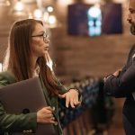 découvrez les clés de la communication stratégique pour renforcer l'image de votre entreprise, coordonner vos messages et atteindre vos objectifs professionnels efficacement.